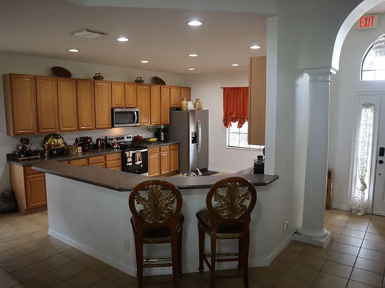 305 Villa Sorrento Cir — Photo 6