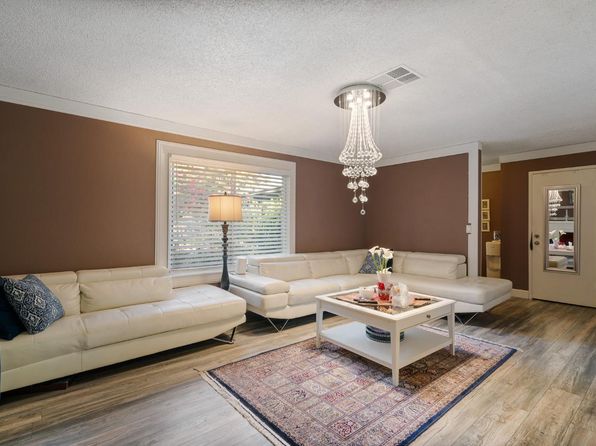 6532 Hitchcock Way, Sacramento, CA 95823