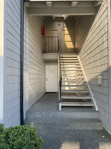 2020 Grant Ave S Photo 1