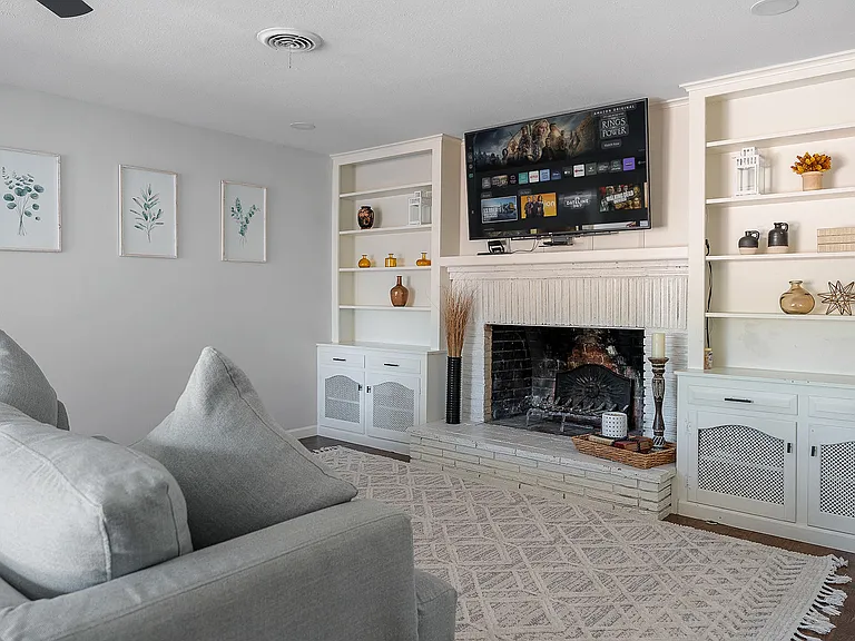 3439 Holliday Dr — Photo 72