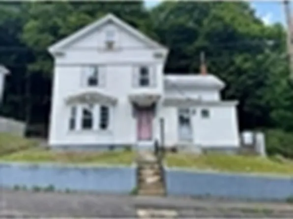 40 Hillside Ave, Warren, MA 01083