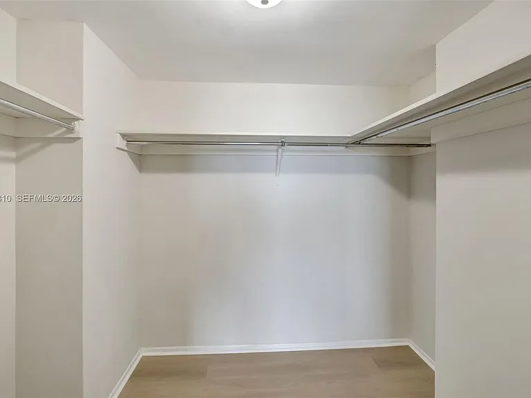 5401 Collins Ave #928 — Photo 16