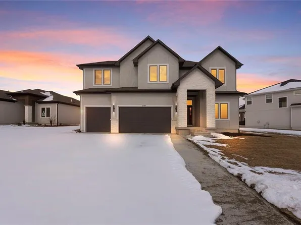 13464 W 177th St, Overland Park, KS 66013