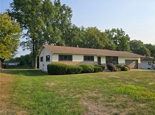 67 Moore Rd, Akron, OH 44319