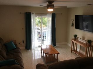 564 NW 35th St APT 1, Miami, FL 33127