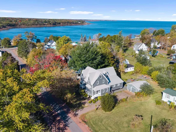51 Black St, Pugwash, NS B0K 1L0