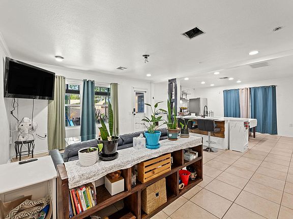4th image of 1404 Anise Dr