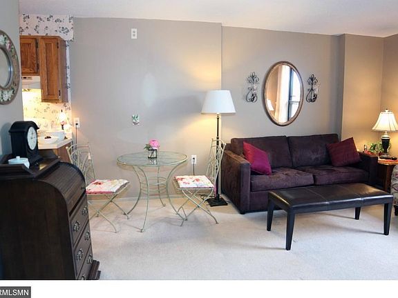 3rd image of 6615 Lake Shore Dr S APT 508