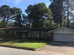 2708 Sherwood Frst, Pine Bluff, AR 71603