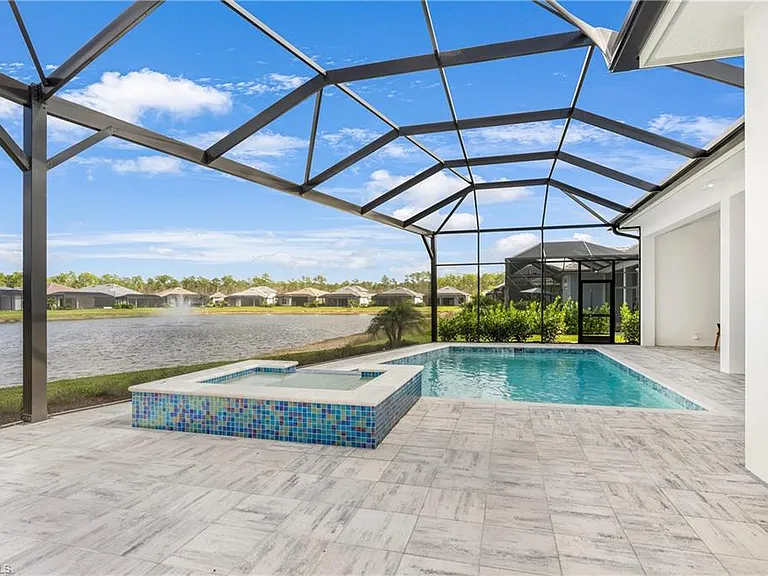 9675 Moonflower Ct — Photo 11