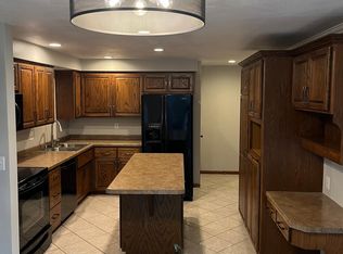1551 Maloa St, Menasha, WI 54952