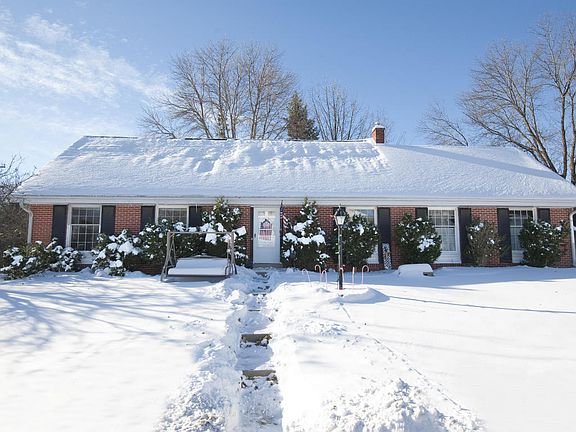 2nd image of W53N783 Windsor Dr