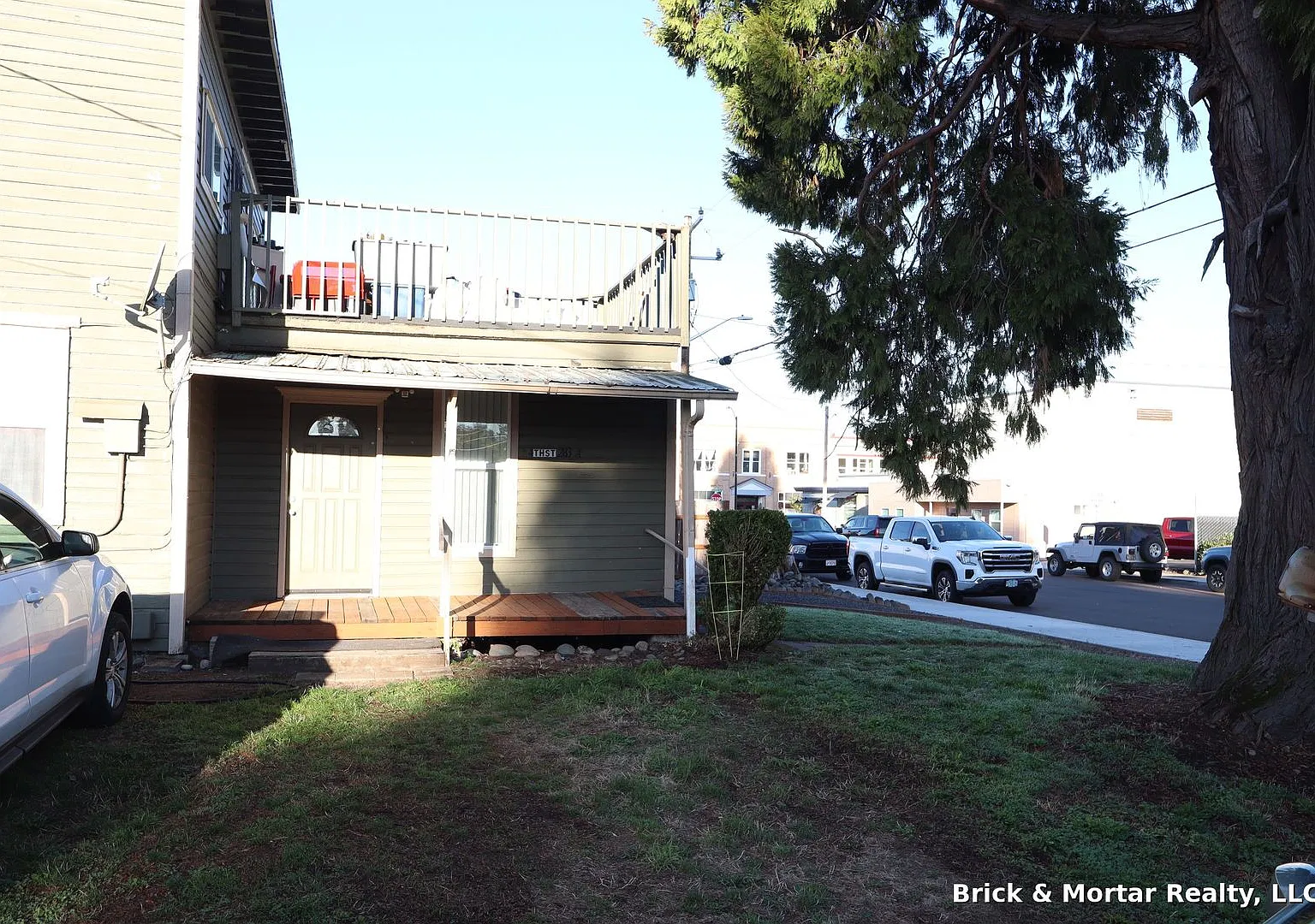 00570-White Rock LLC- 4plex — Photo 2