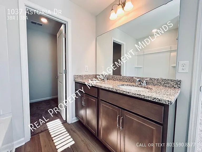 1037 Astoria Dr — Photo 18