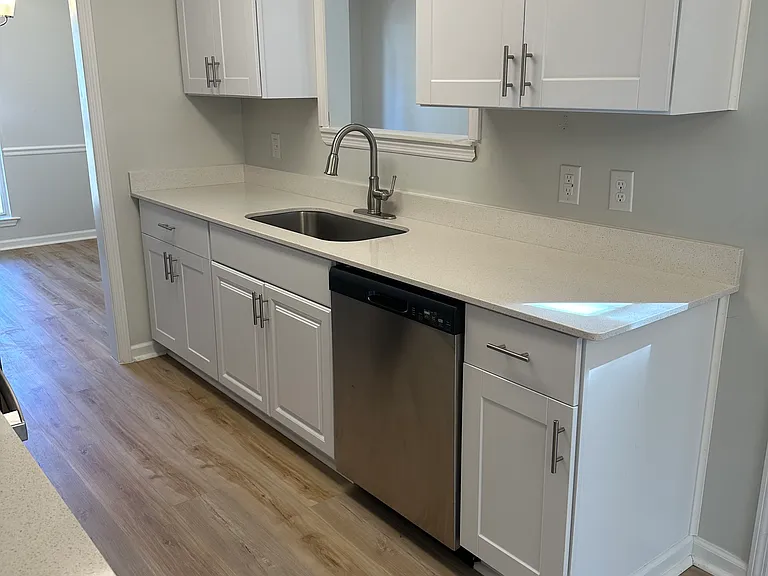 243 Stonebridge Dr — Photo 10