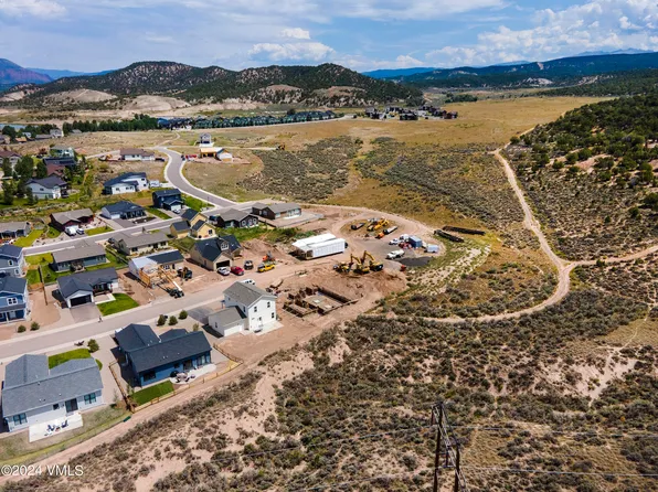 246 Tomahawk Dr, Gypsum, CO 81637