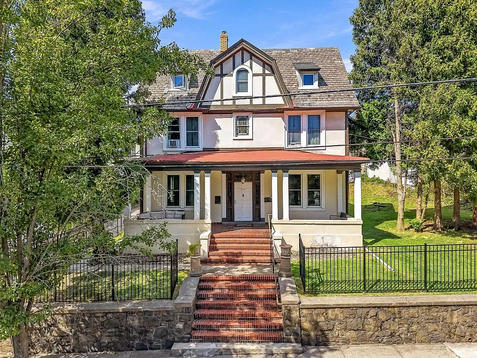 414 Cherokee St