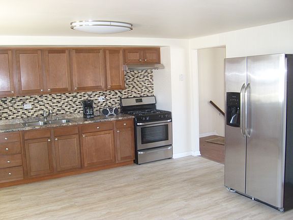 Kitchen - Stainless Steel Appliances