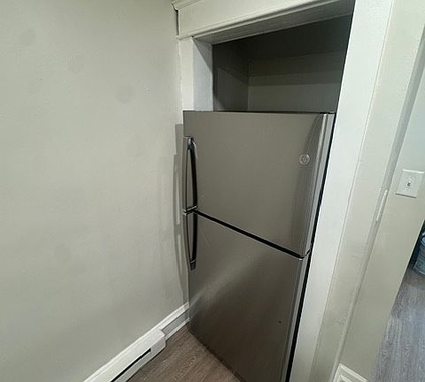 4th image of 4212 Woodland Ave #4212B