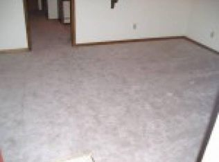 5962 Maple St, Mission, KS 66202