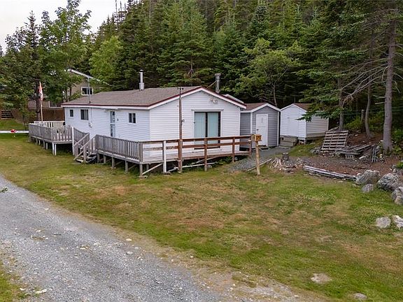 5th image of 33 Beaver Pond Road