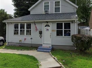 55 Logan St, Warwick, RI 02889