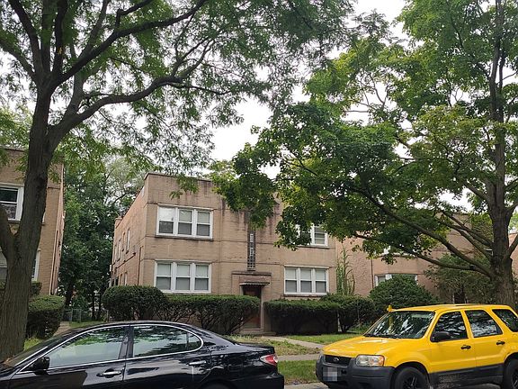 3rd image of 1330-2 E Brummel St