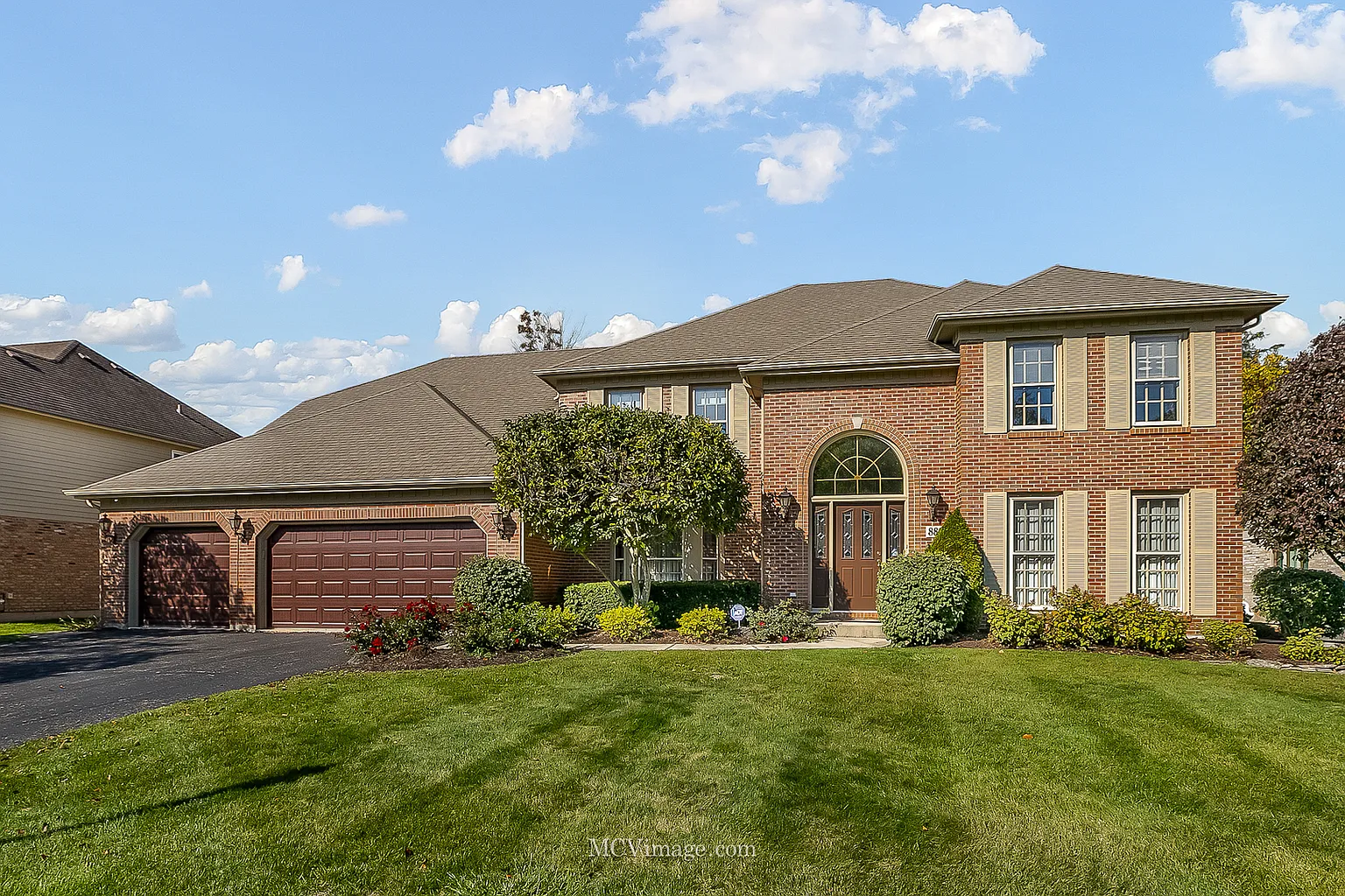 8800 Lake Ridge Dr photo 1