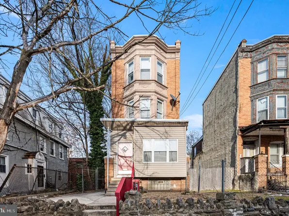 4925 Royal St, Philadelphia, PA 19144