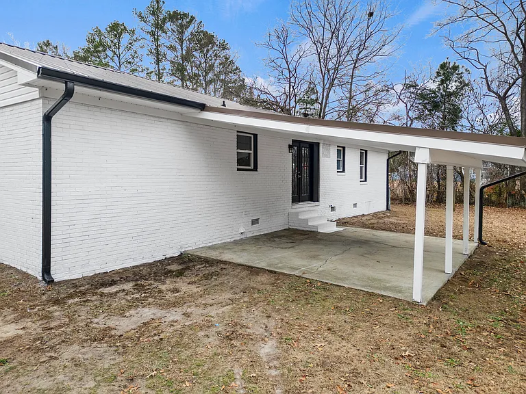 6010 Muscat Rd — Photo 2