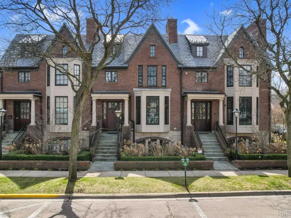 287 W Brown St, Birmingham, MI 48009