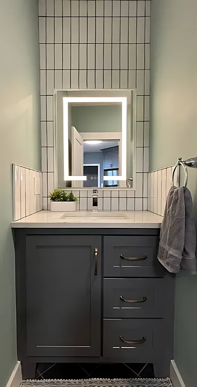 2 bed, 700 sqft, $2,700 — Photo 3