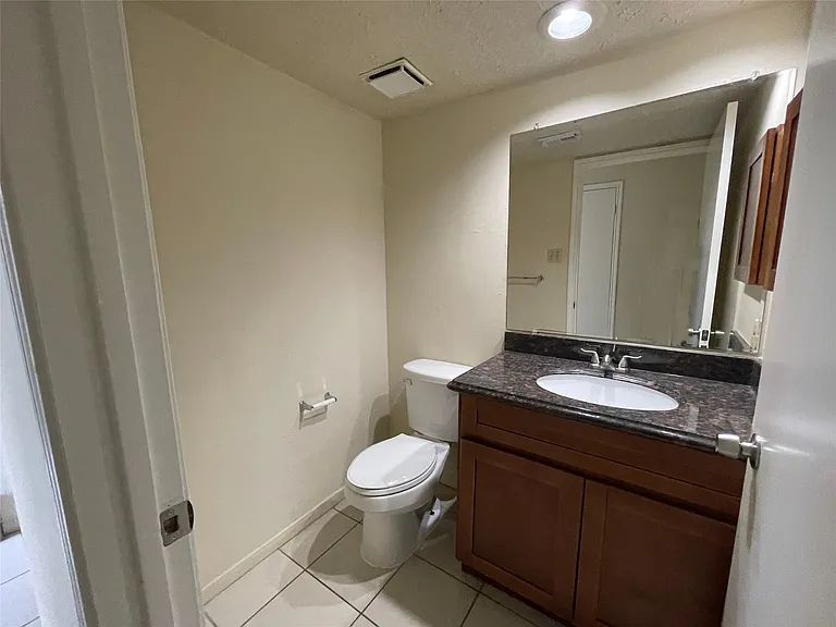 1907 Liberty Point Ln — Photo 11