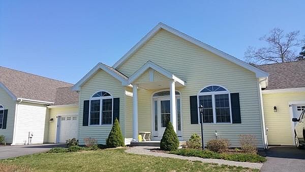 1st image of 18 Sterling Blvd #18