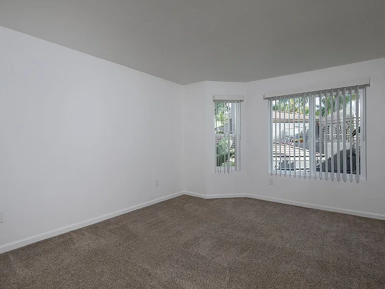 Mission Pacific Apartments — Photo 83