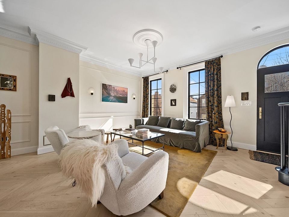 1st image of 16A Paterson St