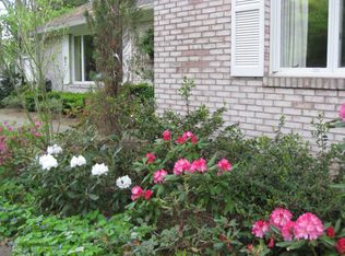 31 Countryside Rd, Fairport, NY 14450