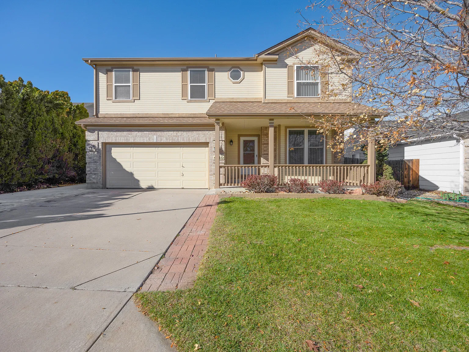 4 bed, 3.5 bath, 2232 sqft, $2,350 — Photo 1