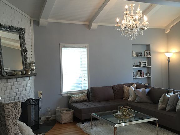 5th image of 913 E Lincoln Ave