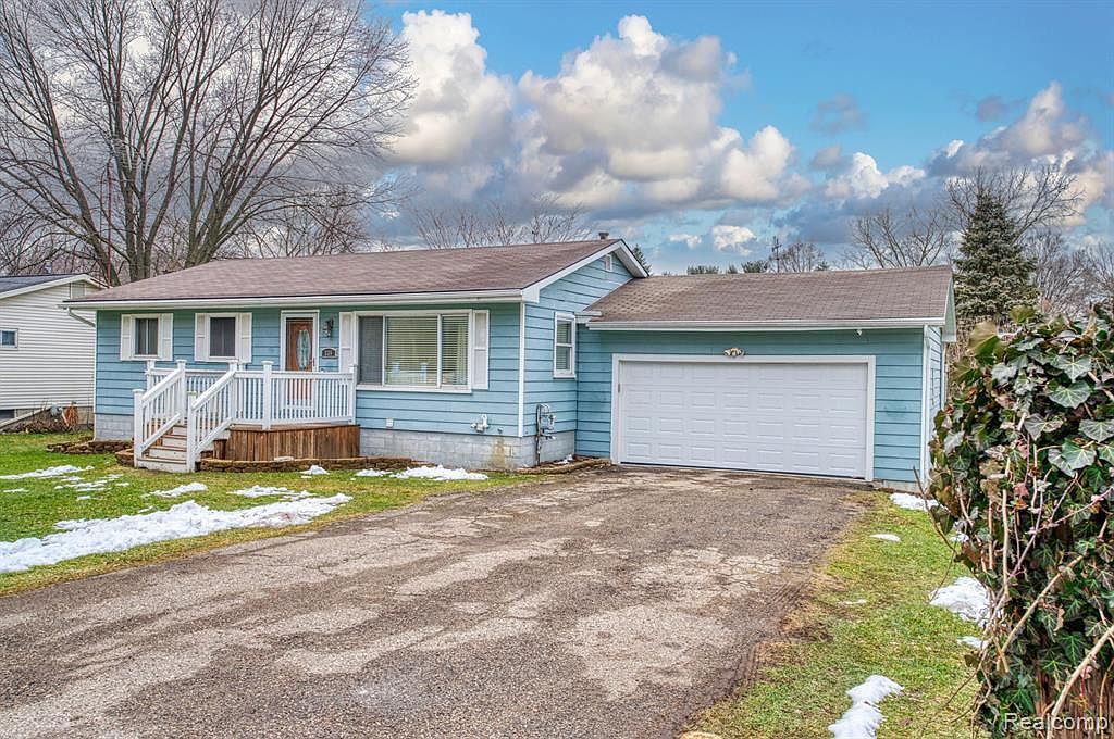 335 Dailey St, Fowlerville, MI 48836 Zillow