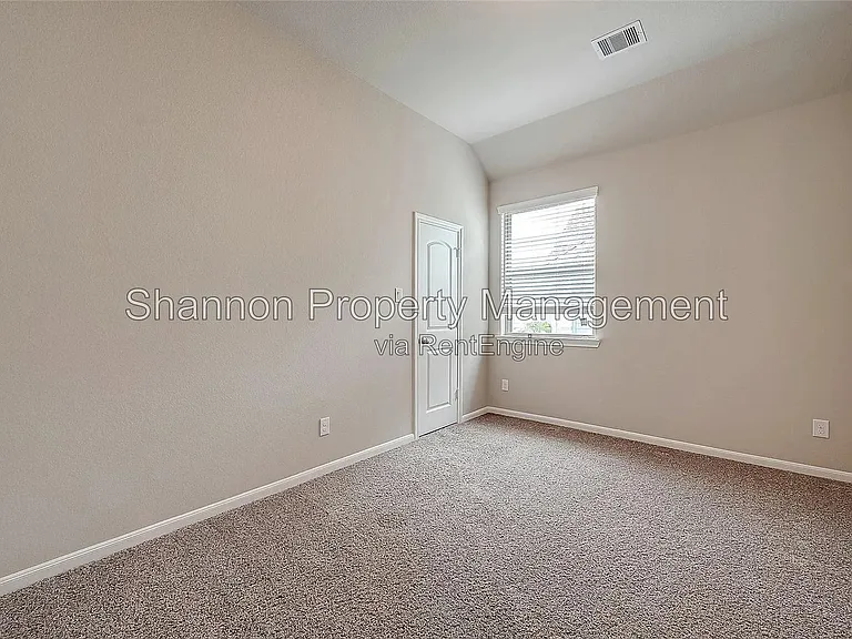 2559 Terrace Point Dr — Photo 37