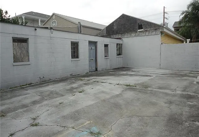 1124 Josephine St — Photo 13