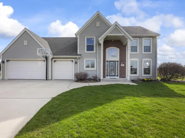 8015 Wildrose COURT, Waterford, WI 53185