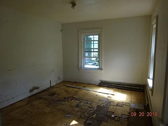 2nd image of 179 Wells St #181
