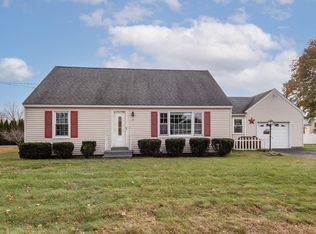 9 Letourneau St, Rochester, NH 03867