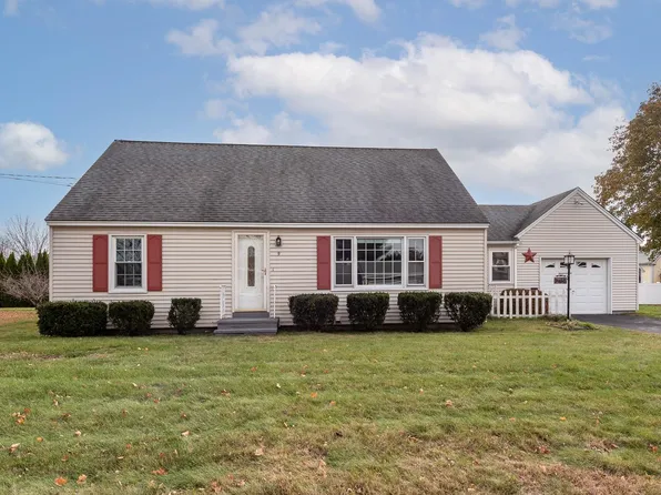9 Letourneau Street, Rochester, NH 03867