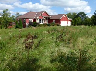 3636 Pioneer Rd, Richfield, WI 53076