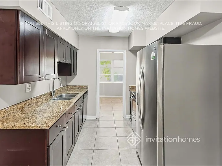 12160 Croft Dr — Photo 8
