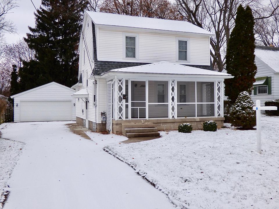 1st image of 1329 Edith Ave NE