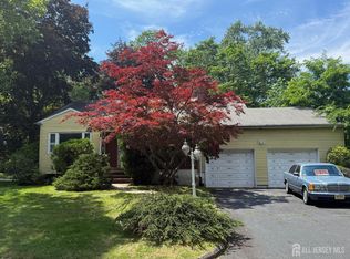 34 Woodbrook Cir, Westfield, NJ 07090